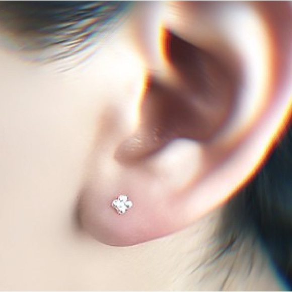 Teeny Tiny 925 Sterling Silver Quad Bead Stud Earrings Minimalist Upper Ear Rook - Picture 7 of 8